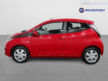 Used Toyota AYGO 2017 for sale - 76219461: Photo 4