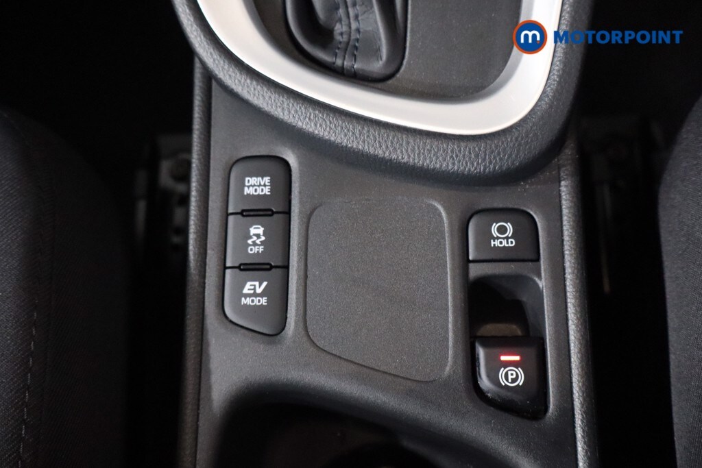 Used Toyota Yaris Cross 2024 for sale - 76252856: Photo 25