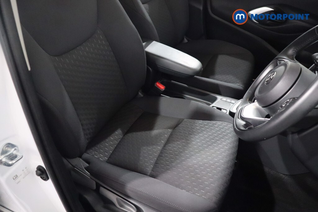 Used Toyota Yaris Cross 2024 for sale - 76252856: Photo 33