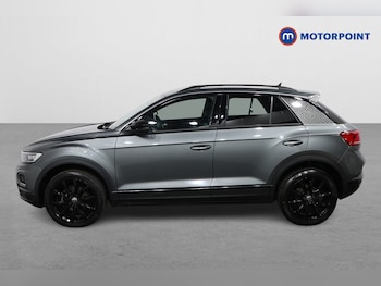 Used Volkswagen T-Roc 2021 for sale - 76519777: Photo