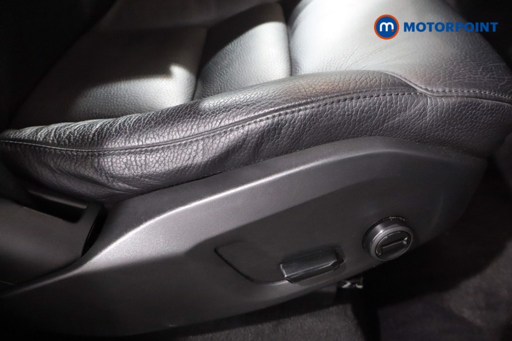 Used Volvo XC60 2021 for sale - 76018425: Photo 31