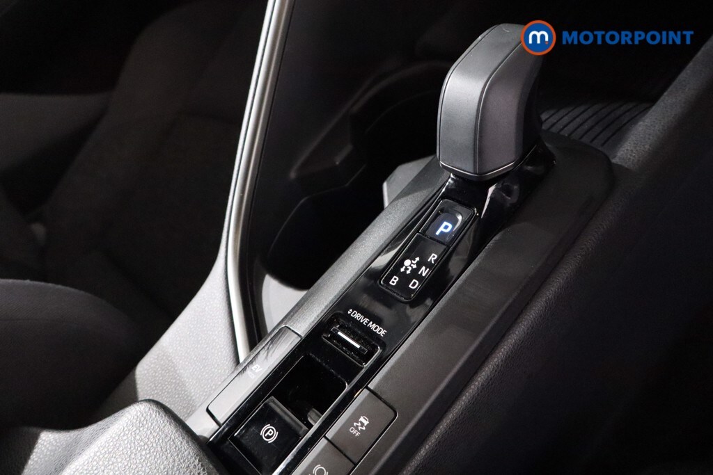 Used Toyota C-HR 2024 for sale - 77653904: Photo 26