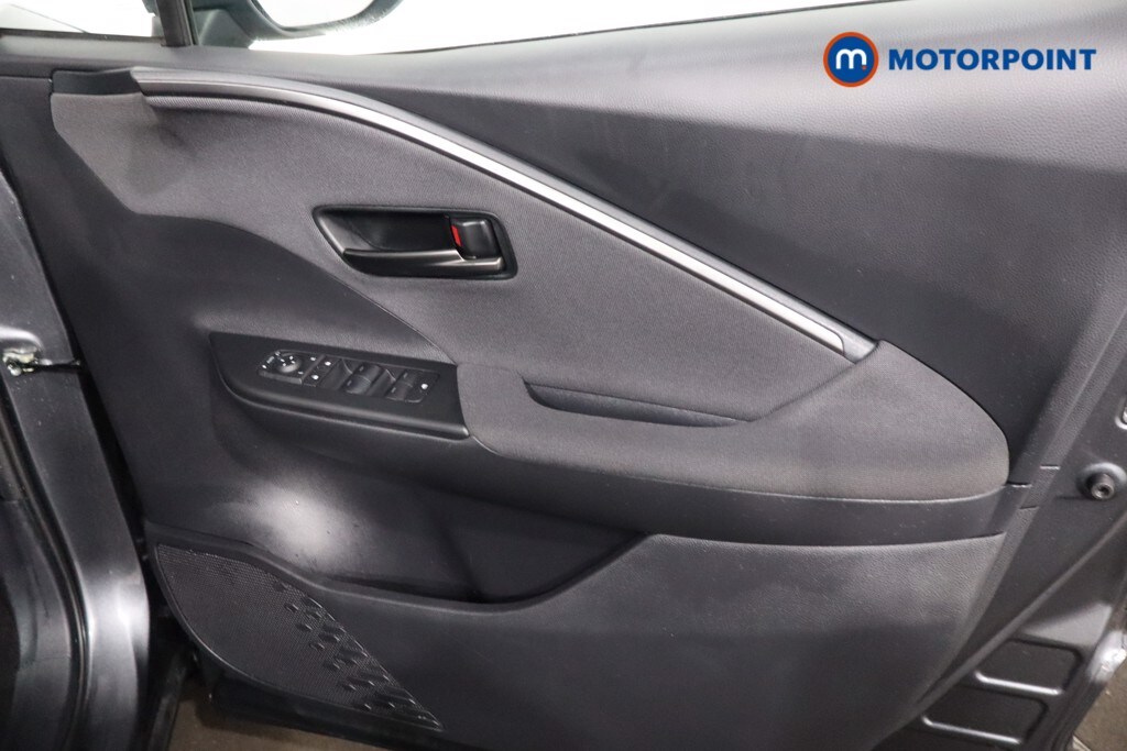 Used Toyota C-HR 2024 for sale - 77653904: Photo 29