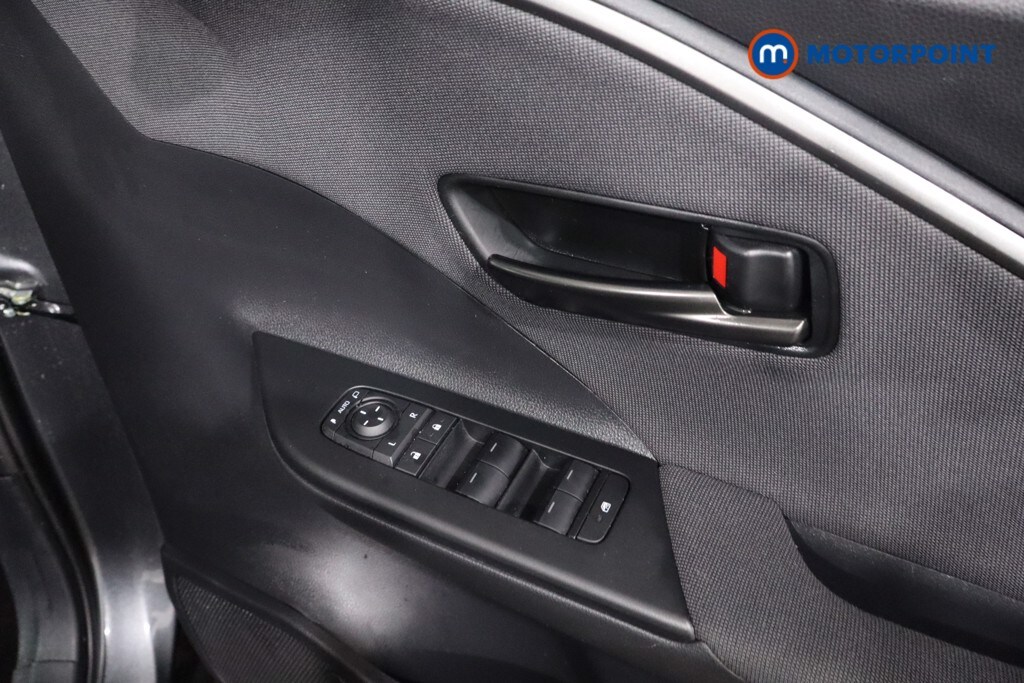 Used Toyota C-HR 2024 for sale - 77653904: Photo 30