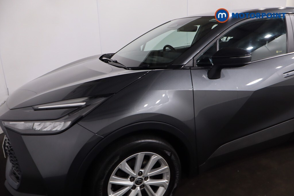 Used Toyota C-HR 2024 for sale - 77653904: Photo 32