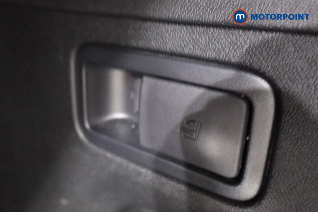 Used Peugeot 3008 2024 for sale - 76232117: Photo 47