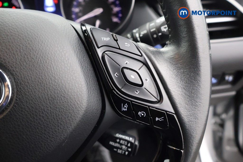 Used Toyota C-HR 2022 for sale - 76889939: Photo 11