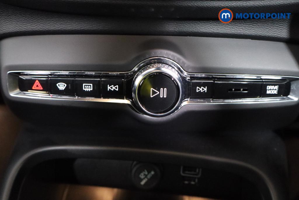 Used Volvo XC40 2023 for sale - 77904090: Photo 11