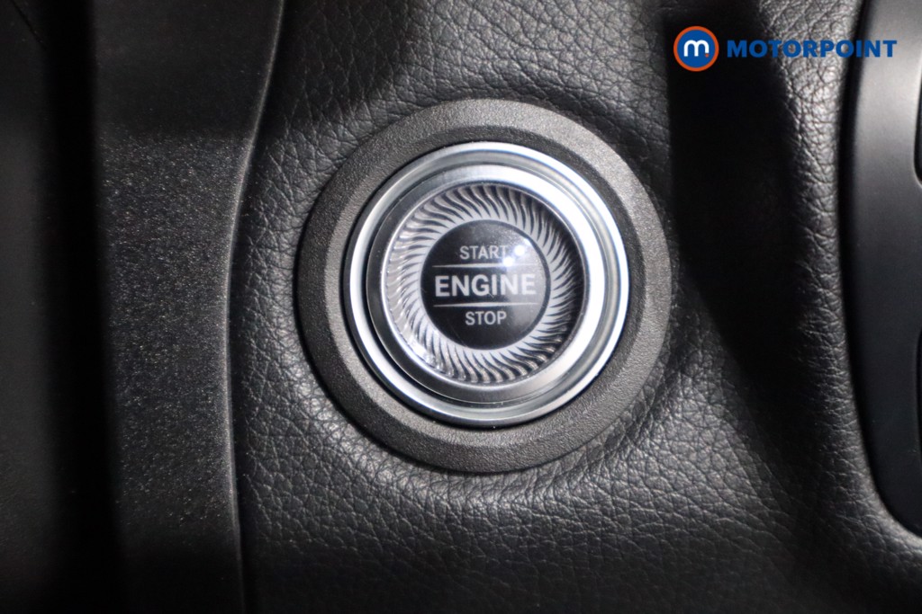 Used Mercedes-Benz C Class 2019 for sale - 76862663: Photo 21