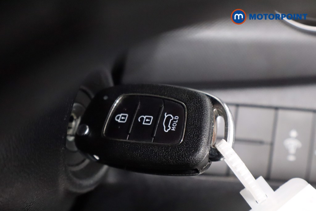 Used Hyundai i10 2018 for sale - 76278989: Photo 21