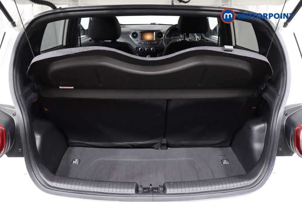 Used Hyundai i10 2018 for sale - 76278989: Photo 42