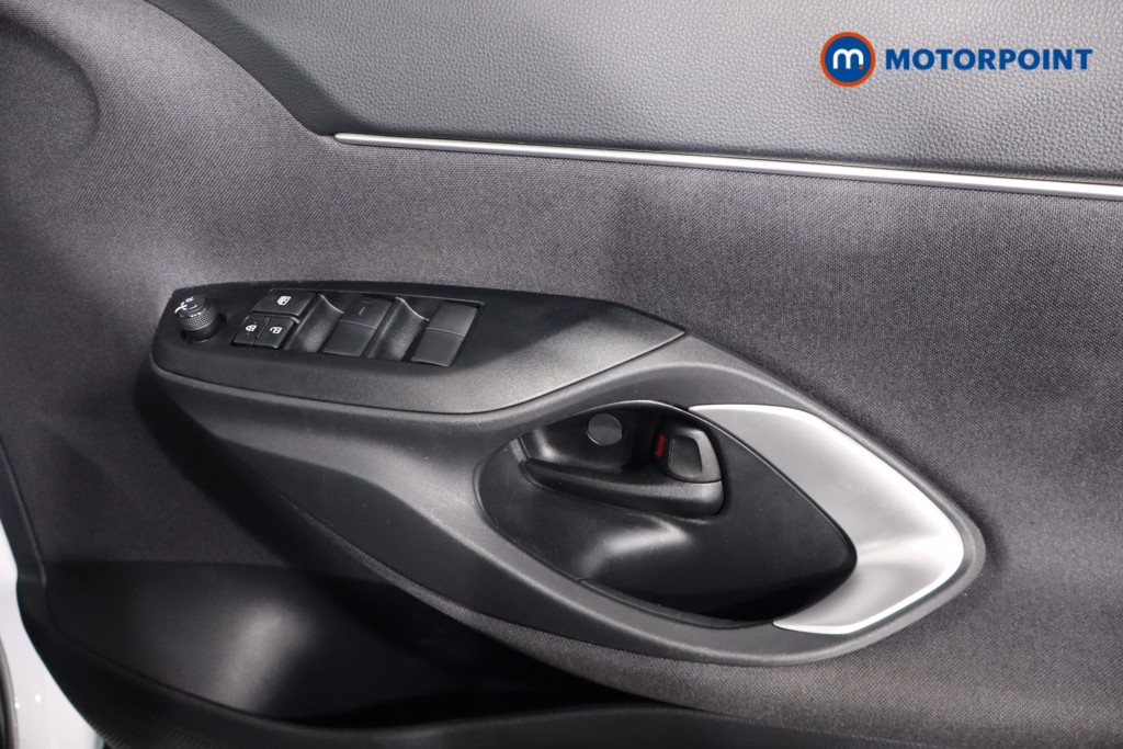 Used Toyota Yaris Cross 2024 for sale - 76933910: Photo 30