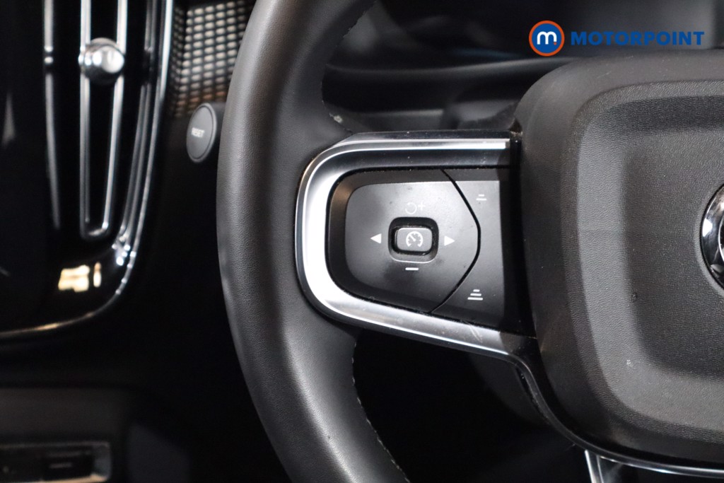 Used Volvo XC40 2023 for sale - 76777653: Photo 15