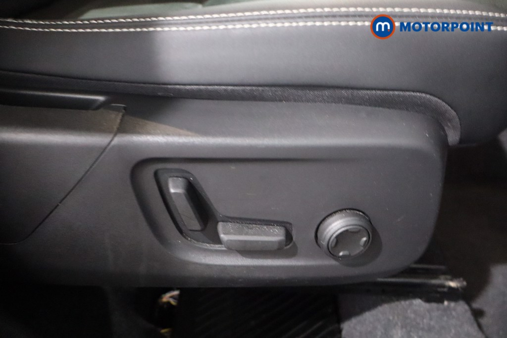 Used Volvo XC40 2023 for sale - 76777653: Photo 28