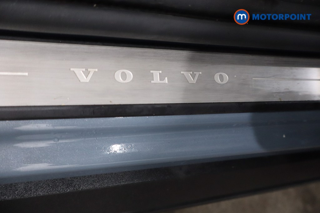 Used Volvo XC40 2023 for sale - 76777653: Photo 29