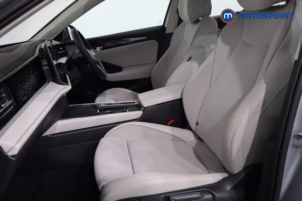 Used Volkswagen Passat 2025 for sale - 75665651: Photo 12