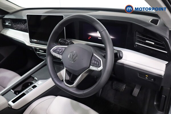 Used Volkswagen Passat 2025 for sale - 75665651: Photo 32