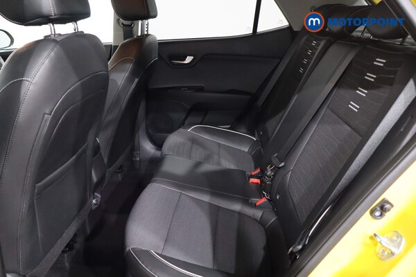 Used Kia Stonic 2023 for sale - 76219390: Photo 13
