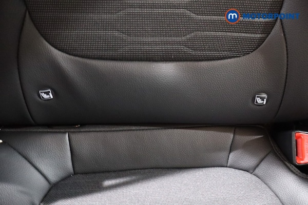 Used Kia Stonic 2023 for sale - 76219390: Photo 34