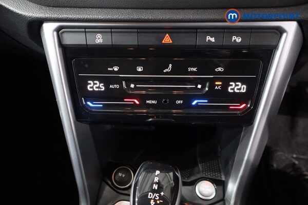 Used Volkswagen T-Roc 2025 for sale - 76232087: Photo 24