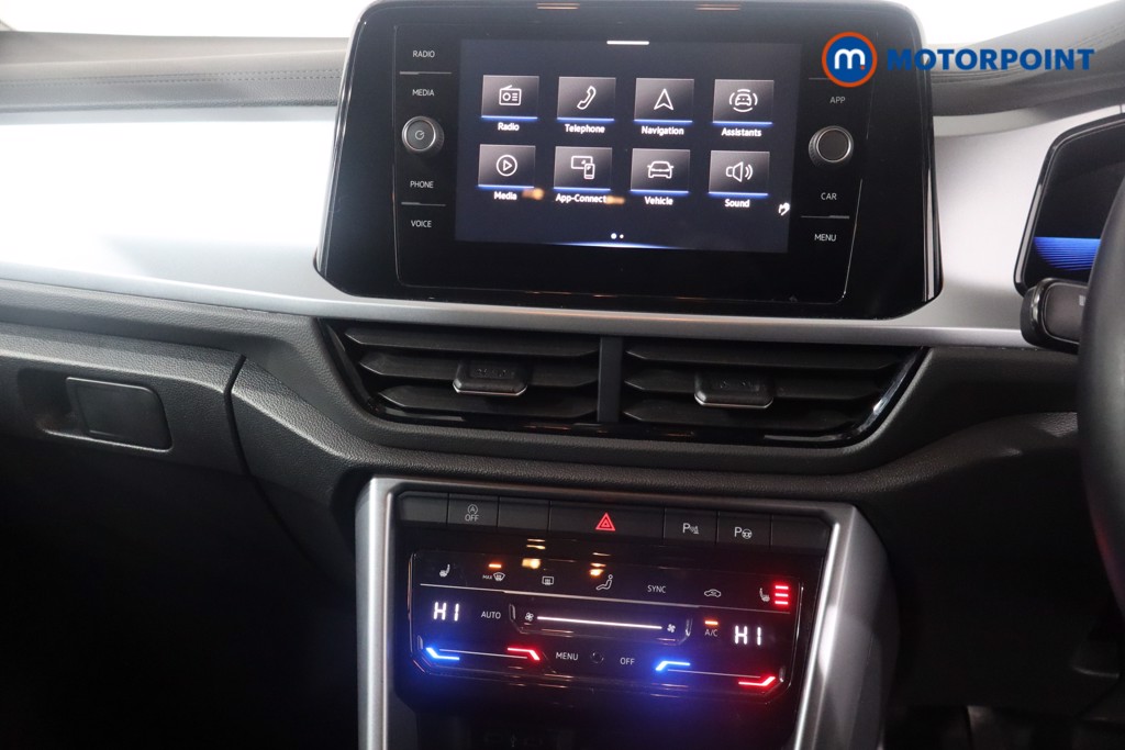 Used Volkswagen T-Roc 2022 for sale - 76892484: Photo 23