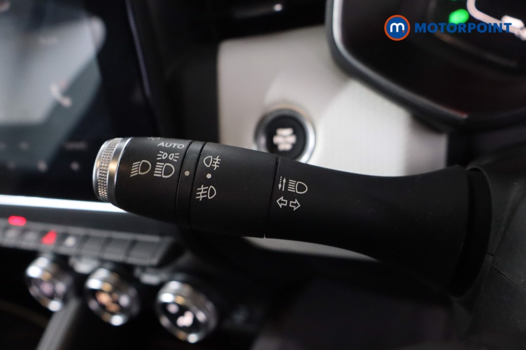 Used Renault Clio 2019 for sale - 77639720: Photo 22