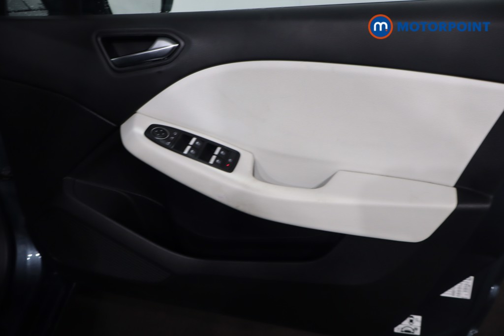 Used Renault Clio 2019 for sale - 77639720: Photo 30