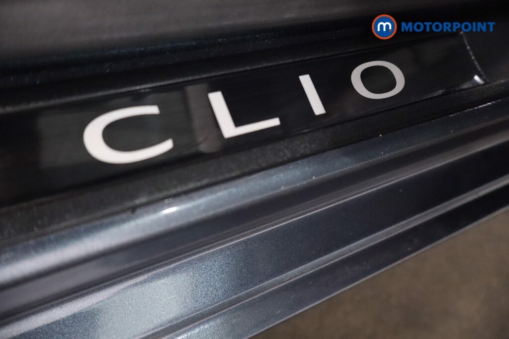 Used Renault Clio 2019 for sale - 77639720: Photo 32