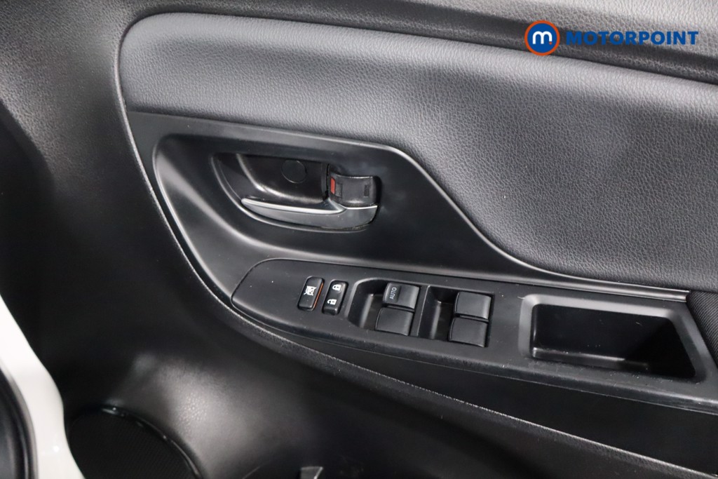 Used Toyota Yaris 2018 for sale - 76352792: Photo 28