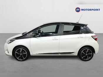 Used Toyota Yaris 2018 for sale - 76352792: Photo