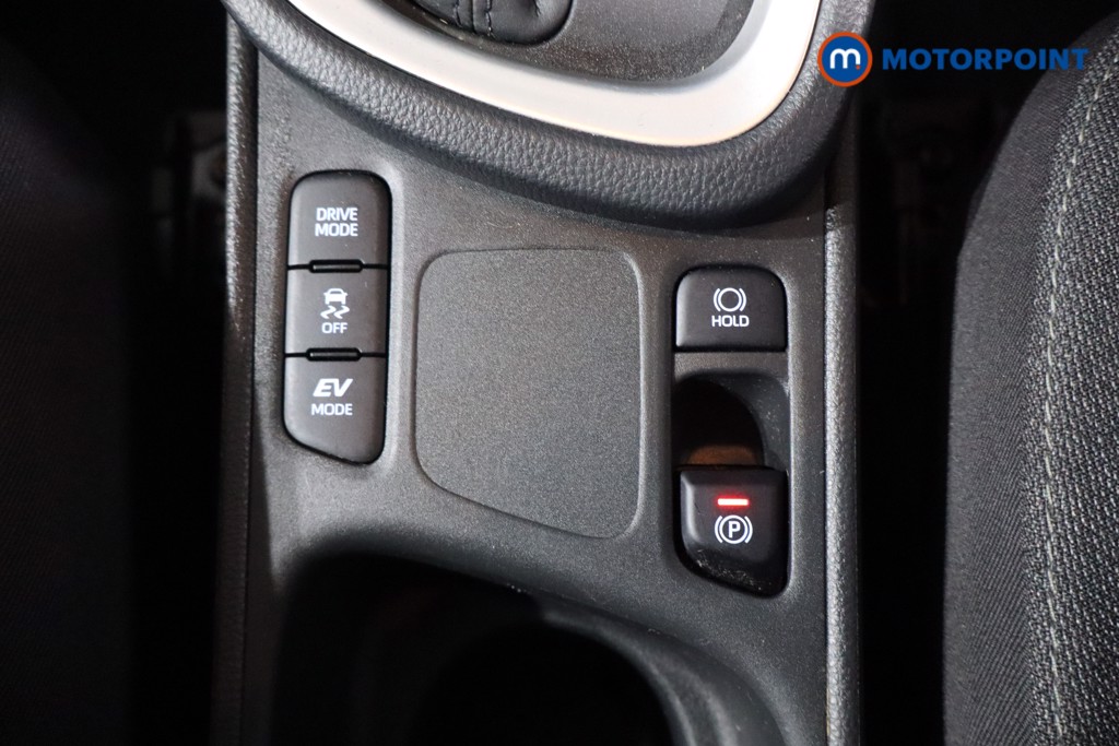 Used Toyota Yaris Cross 2022 for sale - 76908970: Photo 26