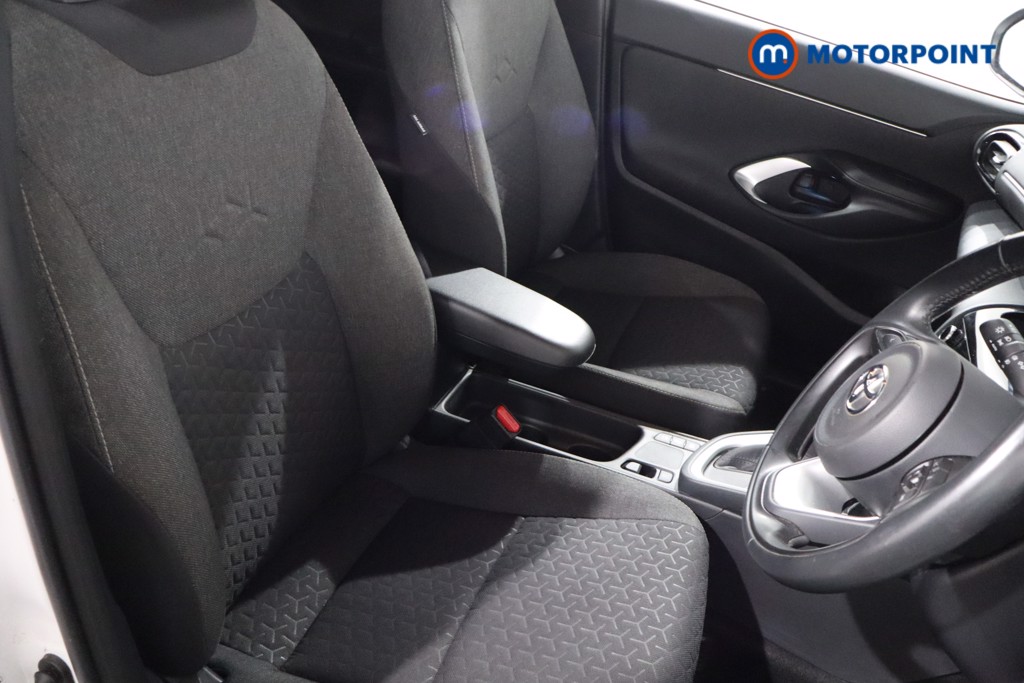 Used Toyota Yaris Cross 2022 for sale - 76908970: Photo 31