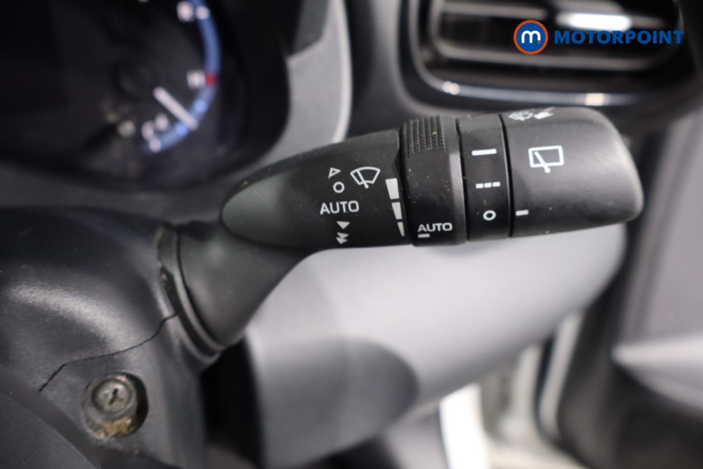 Used Toyota Yaris Cross 2022 for sale - 76908970: Photo 33