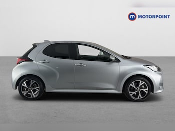 Used Toyota Yaris 2024 for sale - 79229305: Photo