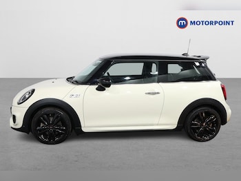 Used MINI Hatch 2019 for sale - 76046801: Photo