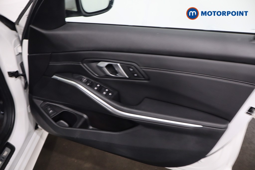 Used BMW 3 Series 2024 for sale - 77662991: Photo 33