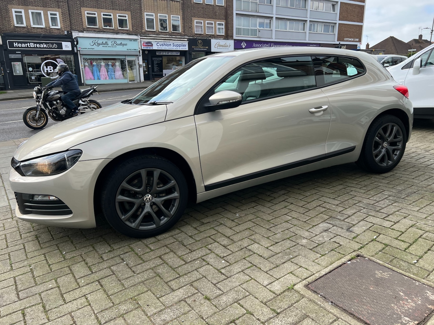 Used Volkswagen Scirocco 2009 for sale - 77916234: Photo 11