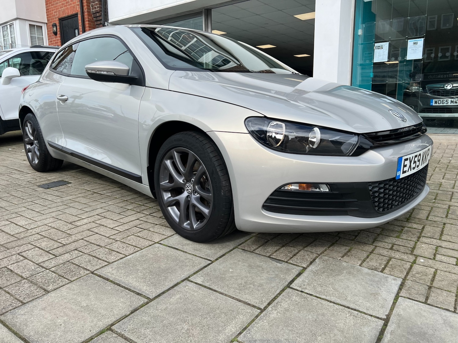 Used Volkswagen Scirocco 2009 for sale - 77916234: Photo 16