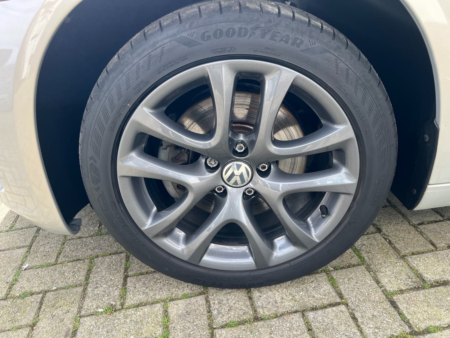 Used Volkswagen Scirocco 2009 for sale - 77916234: Photo 32