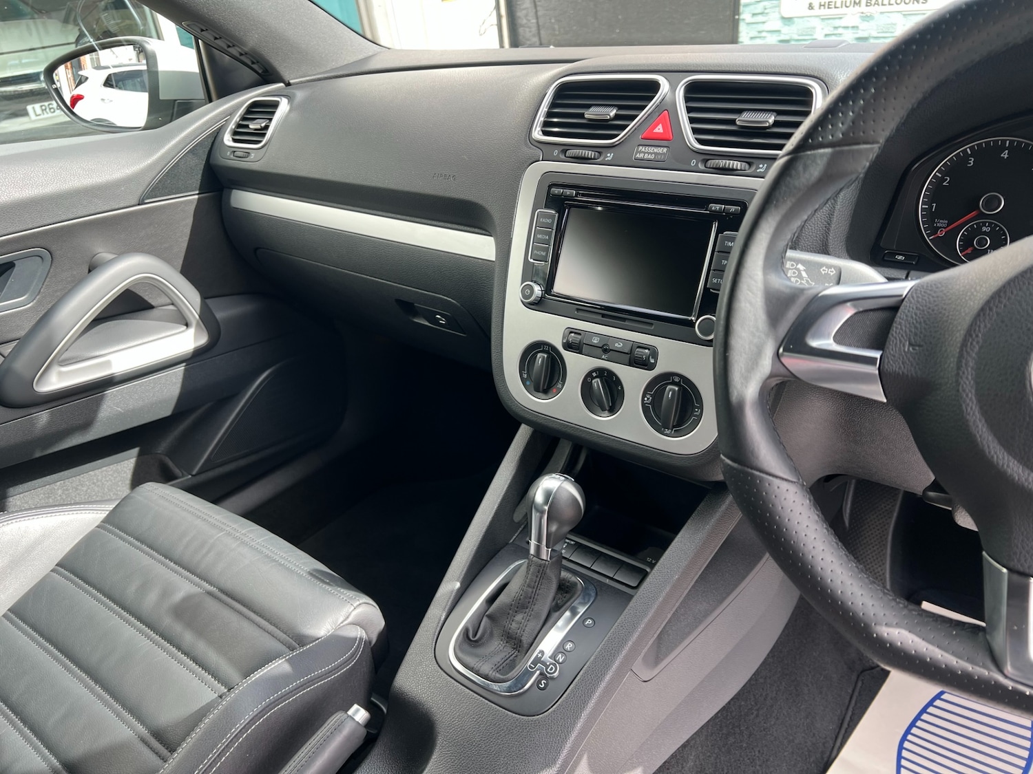 Used Volkswagen Scirocco 2009 for sale - 77916234: Photo 38