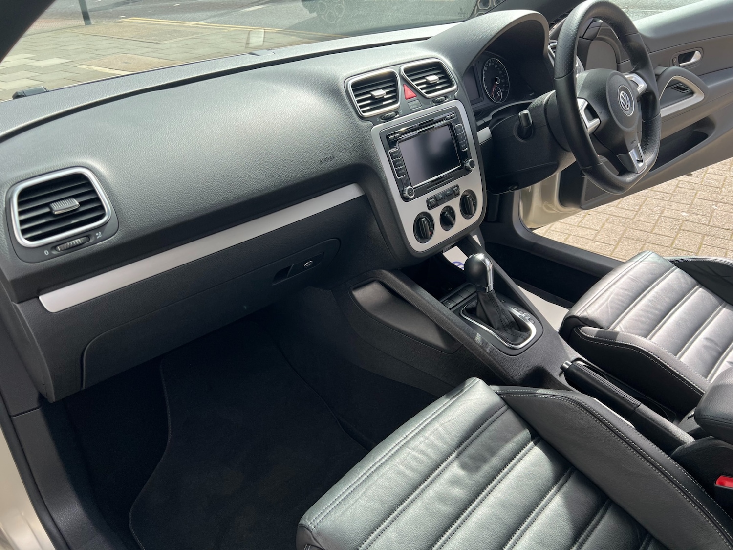 Used Volkswagen Scirocco 2009 for sale - 77916234: Photo 44