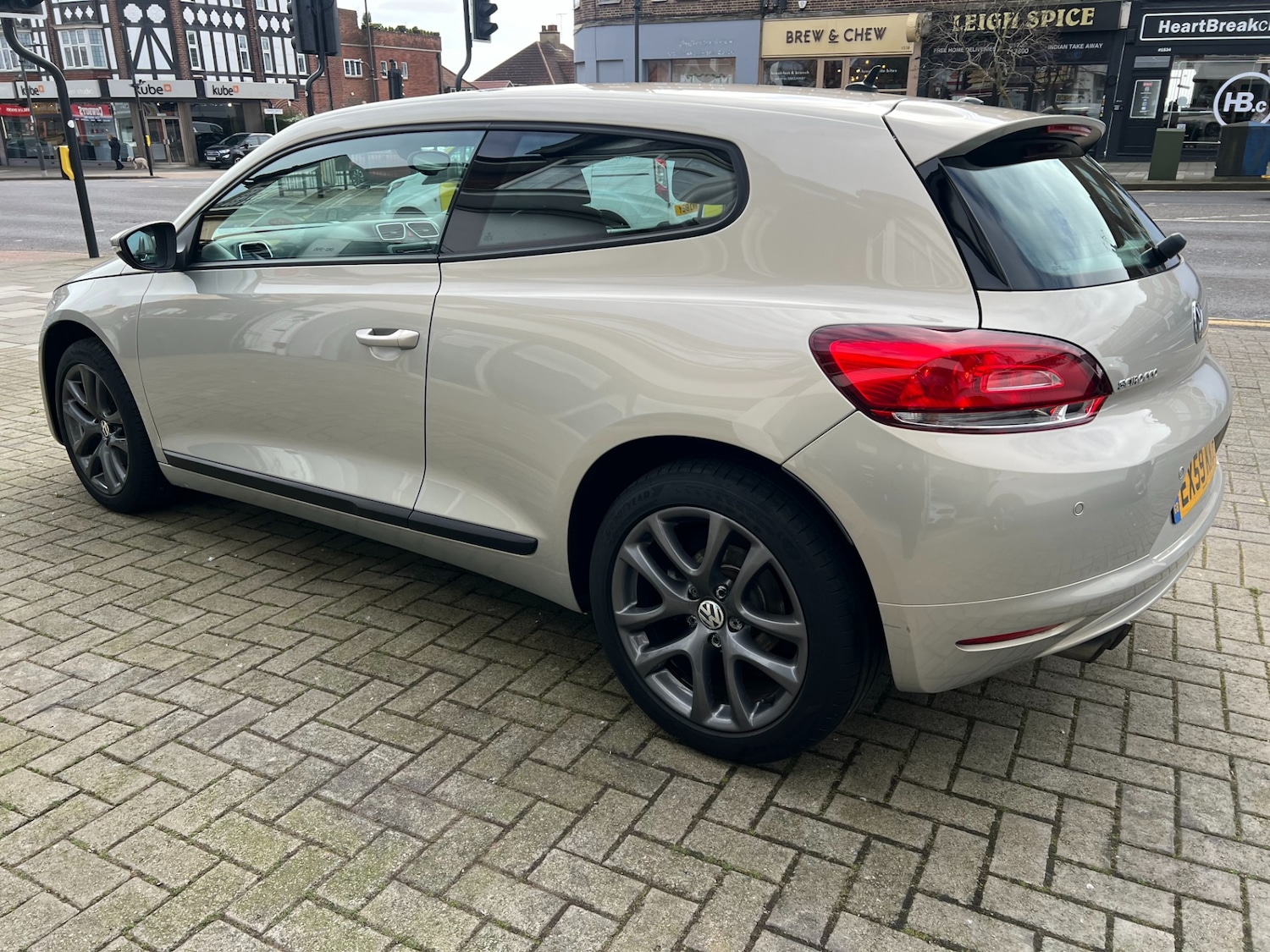 Used Volkswagen Scirocco 2009 for sale - 77916234: Photo 9