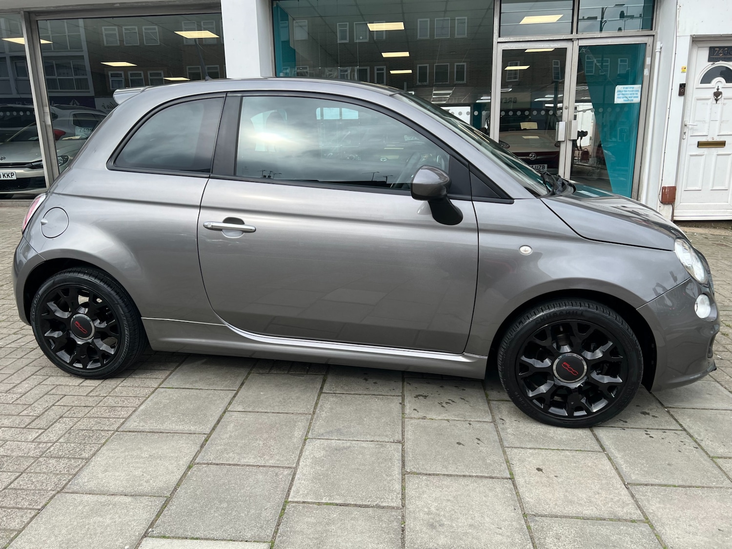 Used Fiat 500 2015 for sale - 77998770: Photo 2