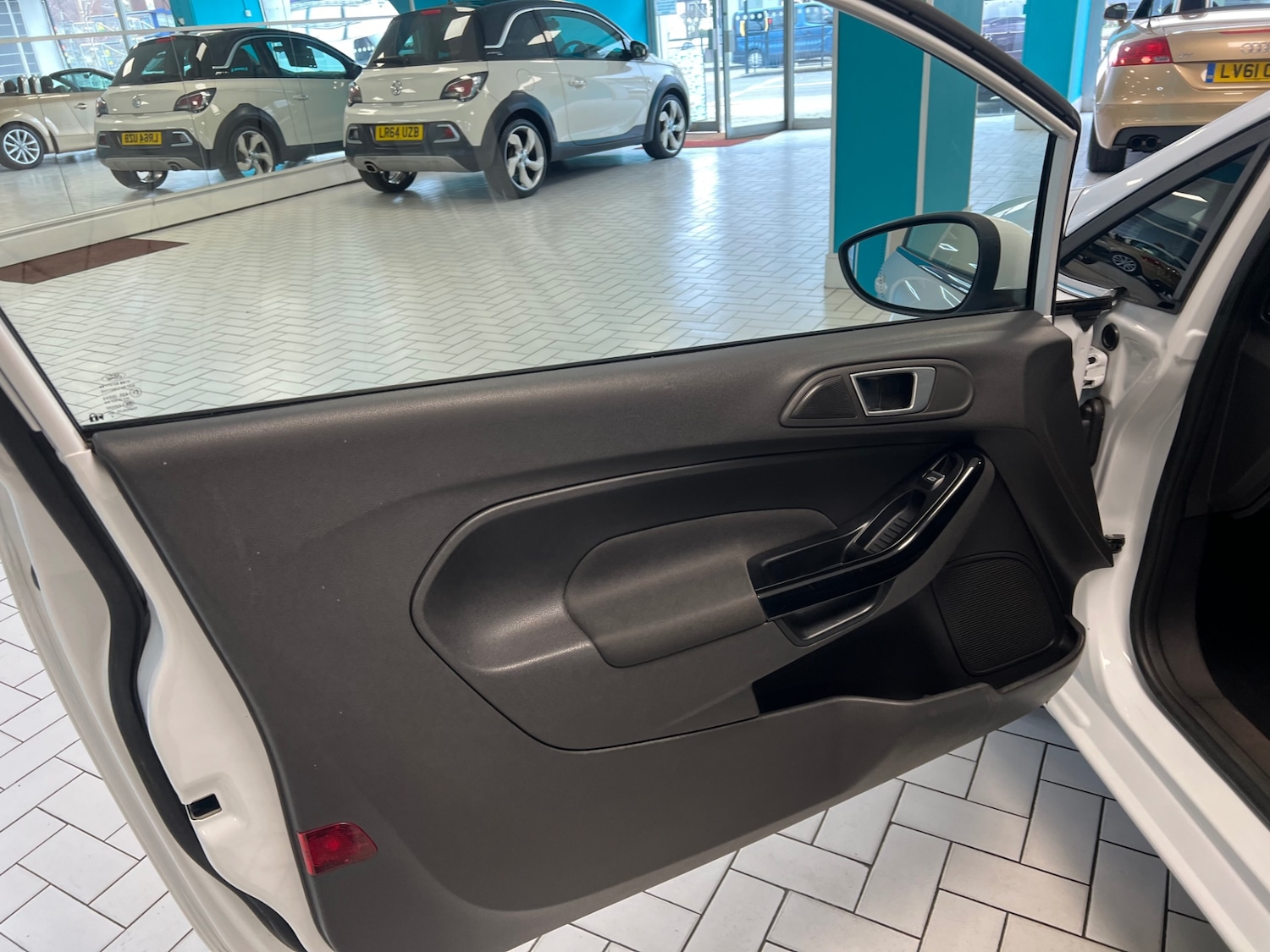 Used Ford Fiesta 2016 for sale - 77568421: Photo 6