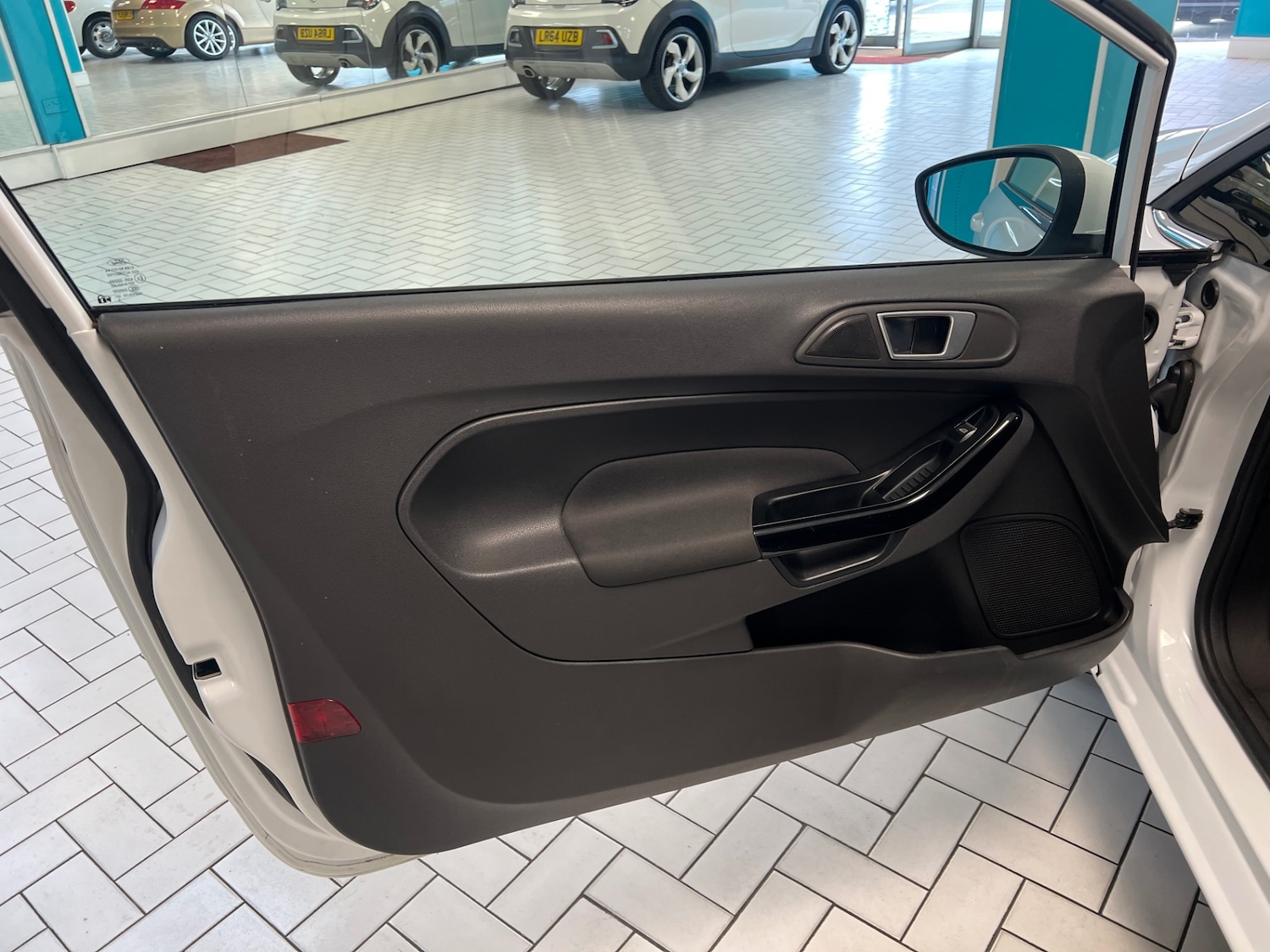 Used Ford Fiesta 2016 for sale - 77568421: Photo 9