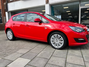 Vauxhall Astra feature image