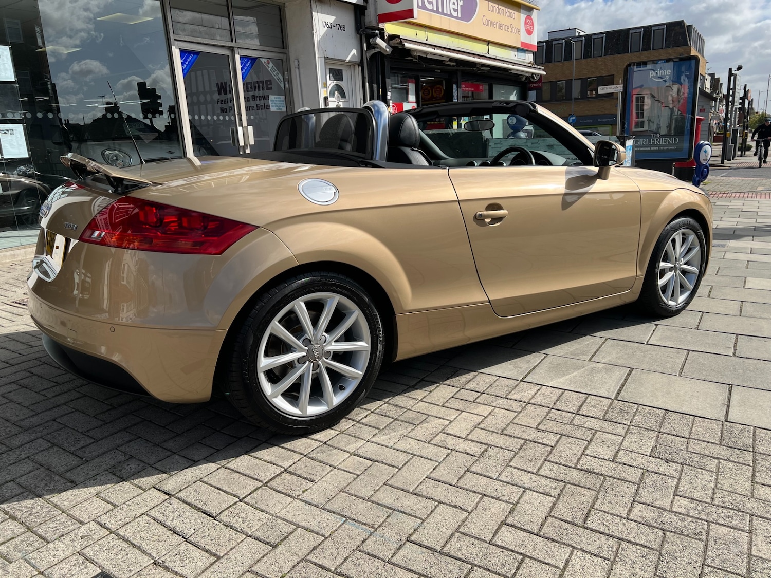 Used Audi TT 2011 for sale - 77460329: Photo 2