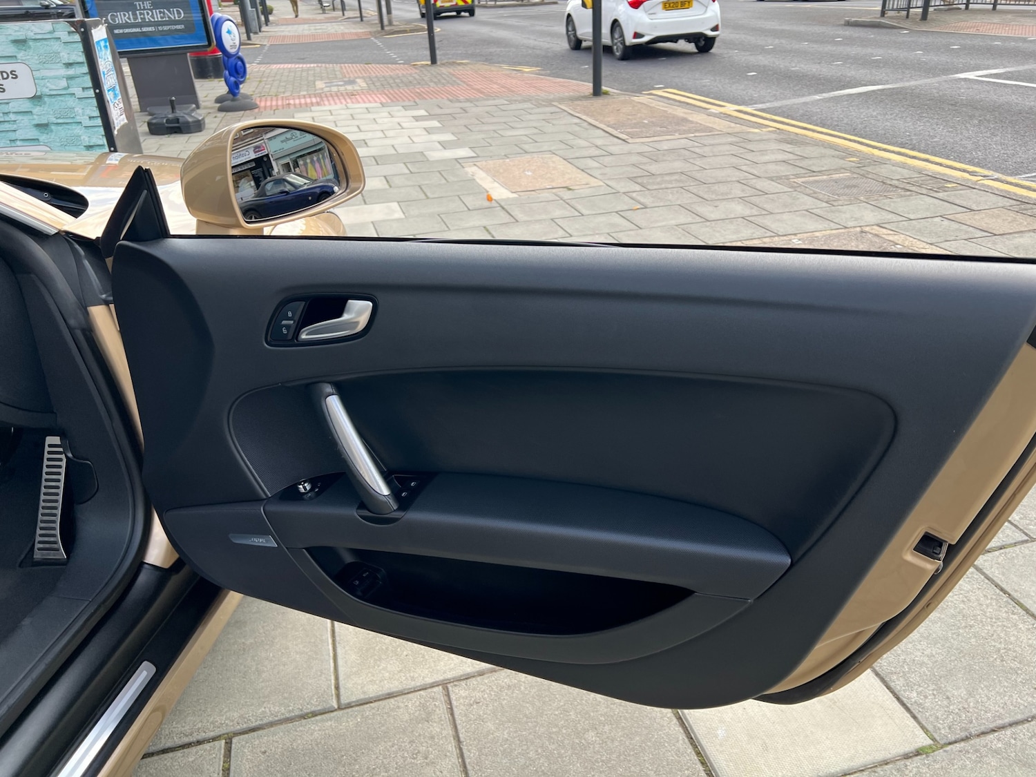 Used Audi TT 2011 for sale - 77460329: Photo 31