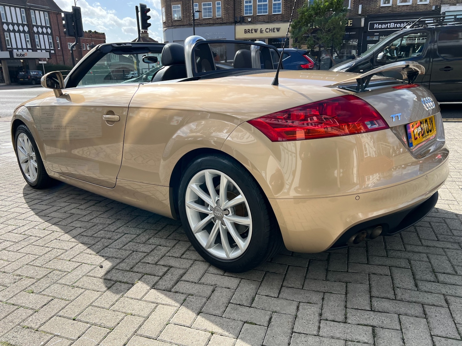 Used Audi TT 2011 for sale - 77460329: Photo 6