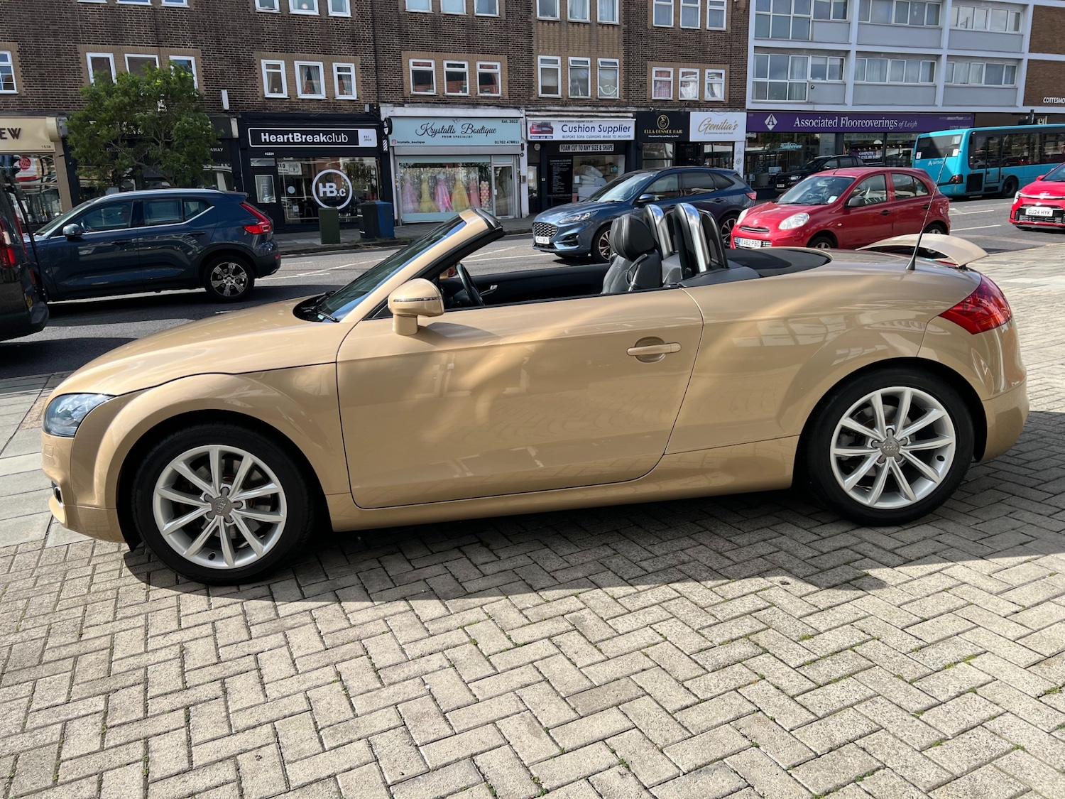 Used Audi TT 2011 for sale - 77460329: Photo 7